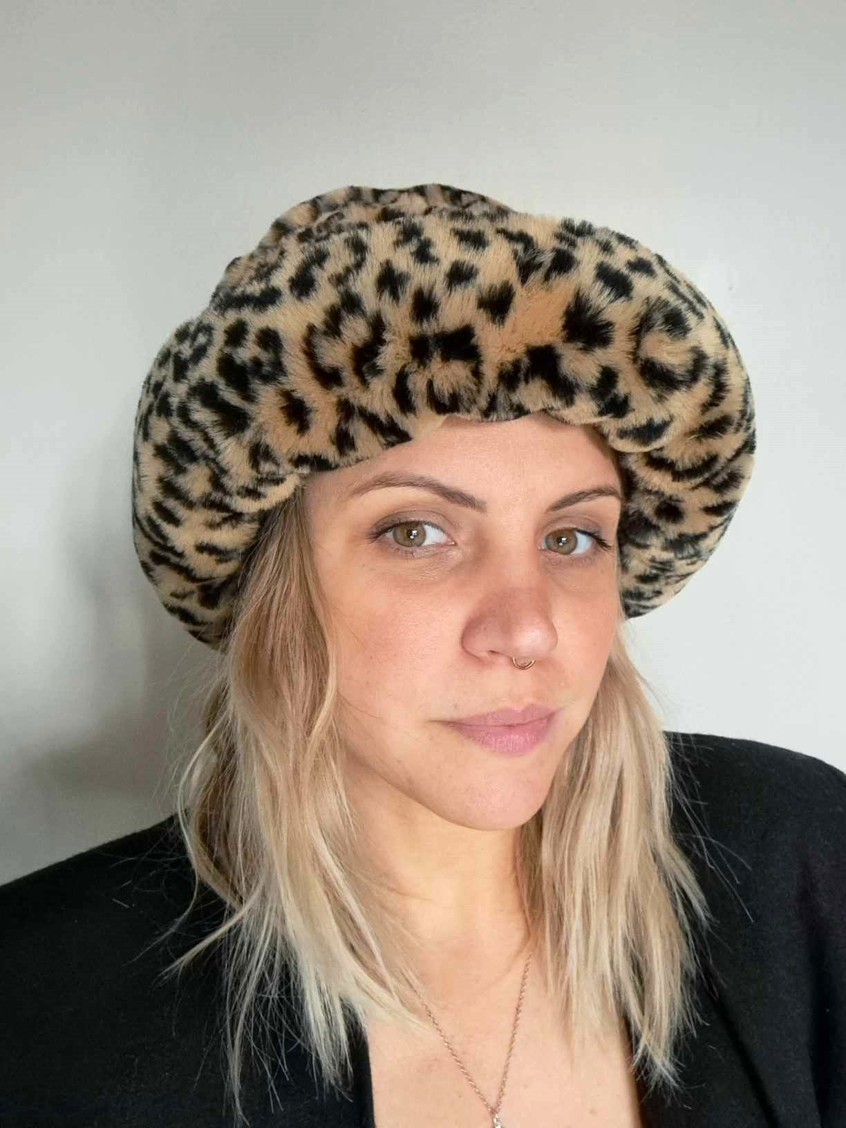 Chapeau Léopard polar